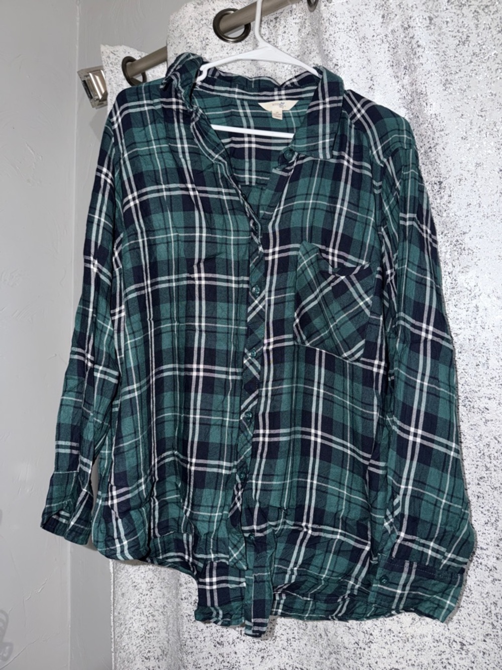 Green & Navy Plaid Button-Up Shirt